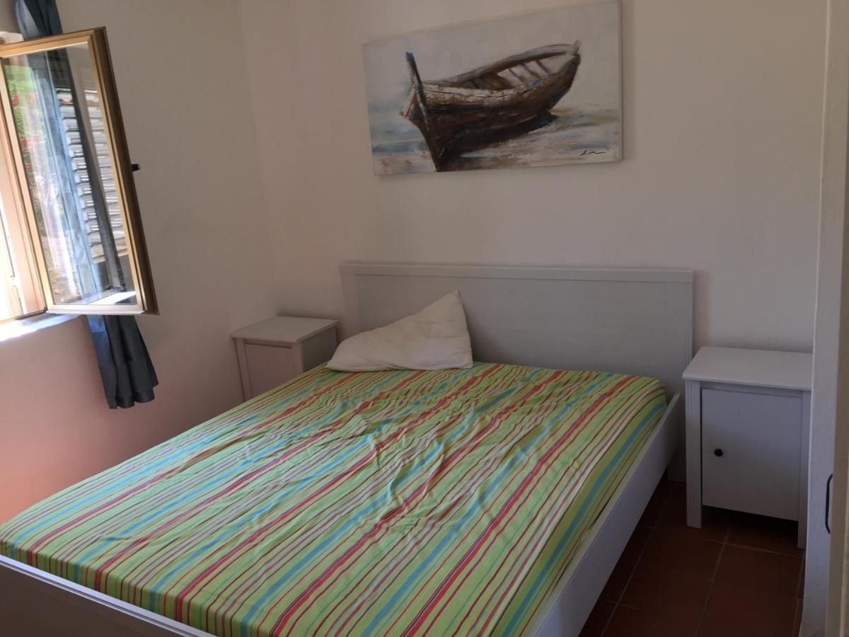 Villetta Iolanda A Stazzo Pulcheddu - Palau Esterno foto
